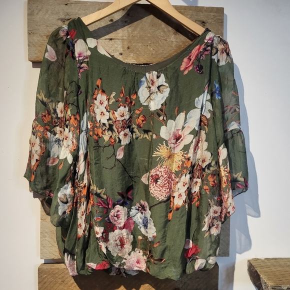 Bella Bra Floral Green Women's Top - Picture 1 of 4